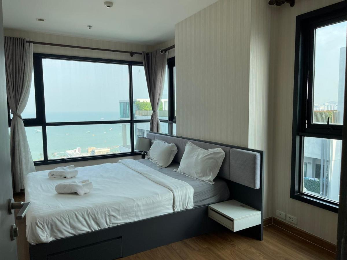 The Base Pattaya Exterior foto